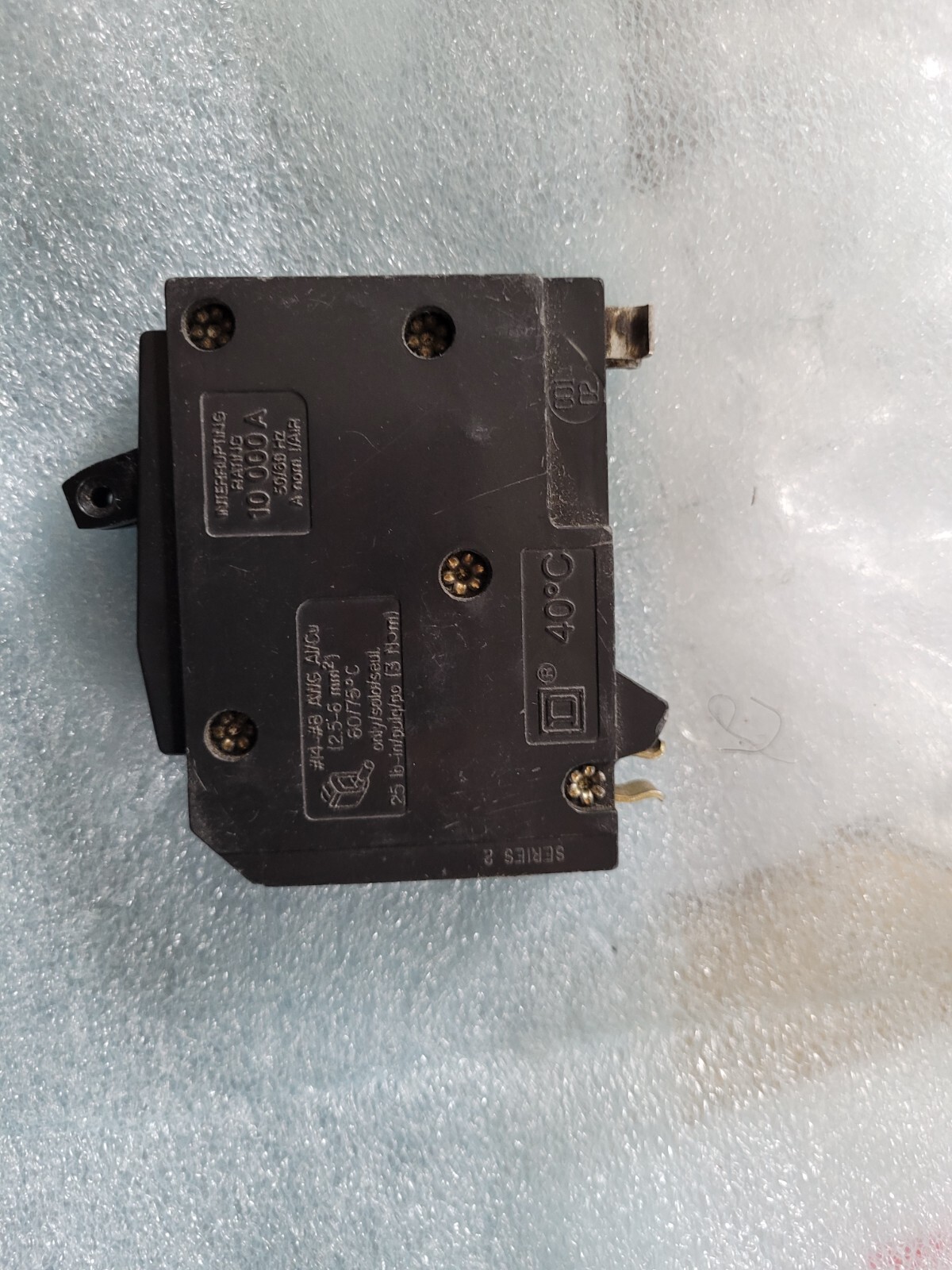 QO2020 – Square D – 20 Amp Tandem Circuit Breaker