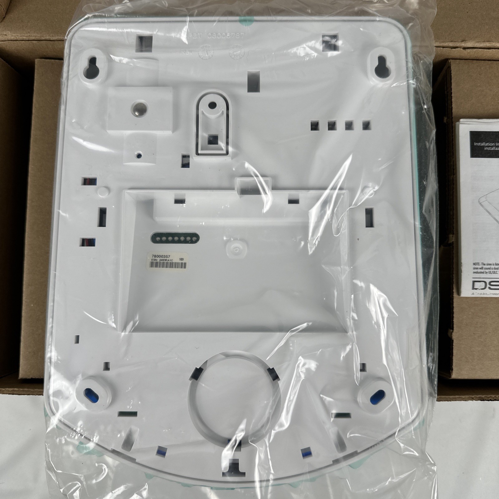 DSC WT4911B 2-Way Wireless Outdoor Siren NOS