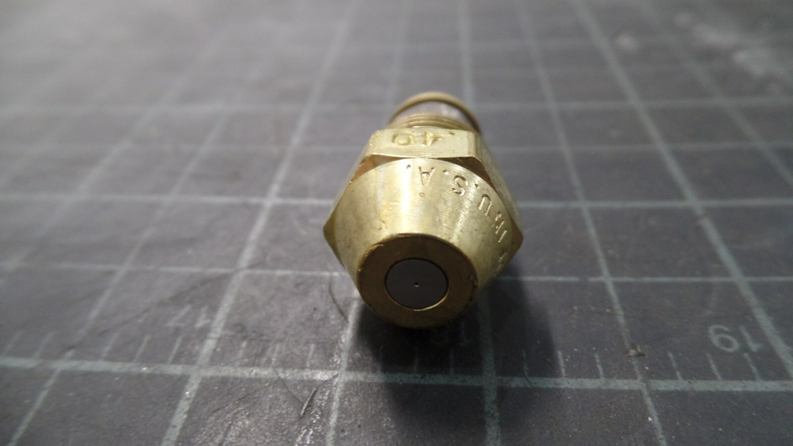 DELAVAN BURNER NOZZLE .40 30 DEGREES B, BARBER GREENE, NOS