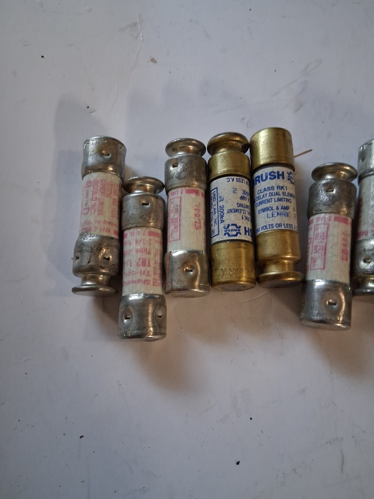 8 Ferraz Shawmut TR2R, 2 Amp, 250V, Class RK5 Time delay fuse (LOC4)