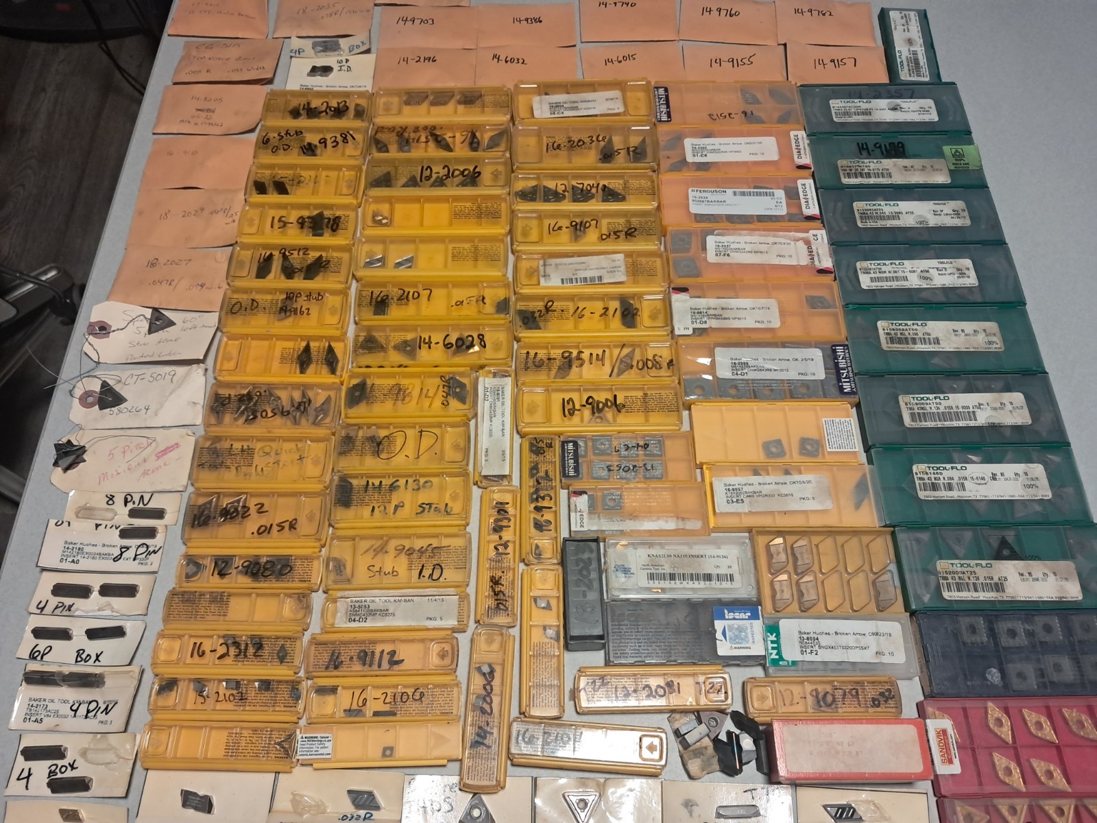 Assorted Carbide Inserts Mixed Brands Lot of Mostly New Various Size