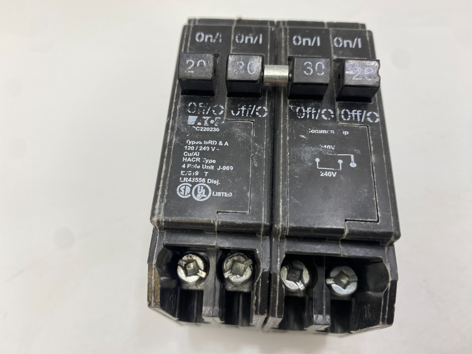 Eaton BRD22030 Plug-In Circuit Breaker 20A/30A 120/240V 2/4P 1PH BRD 20/30 AMP