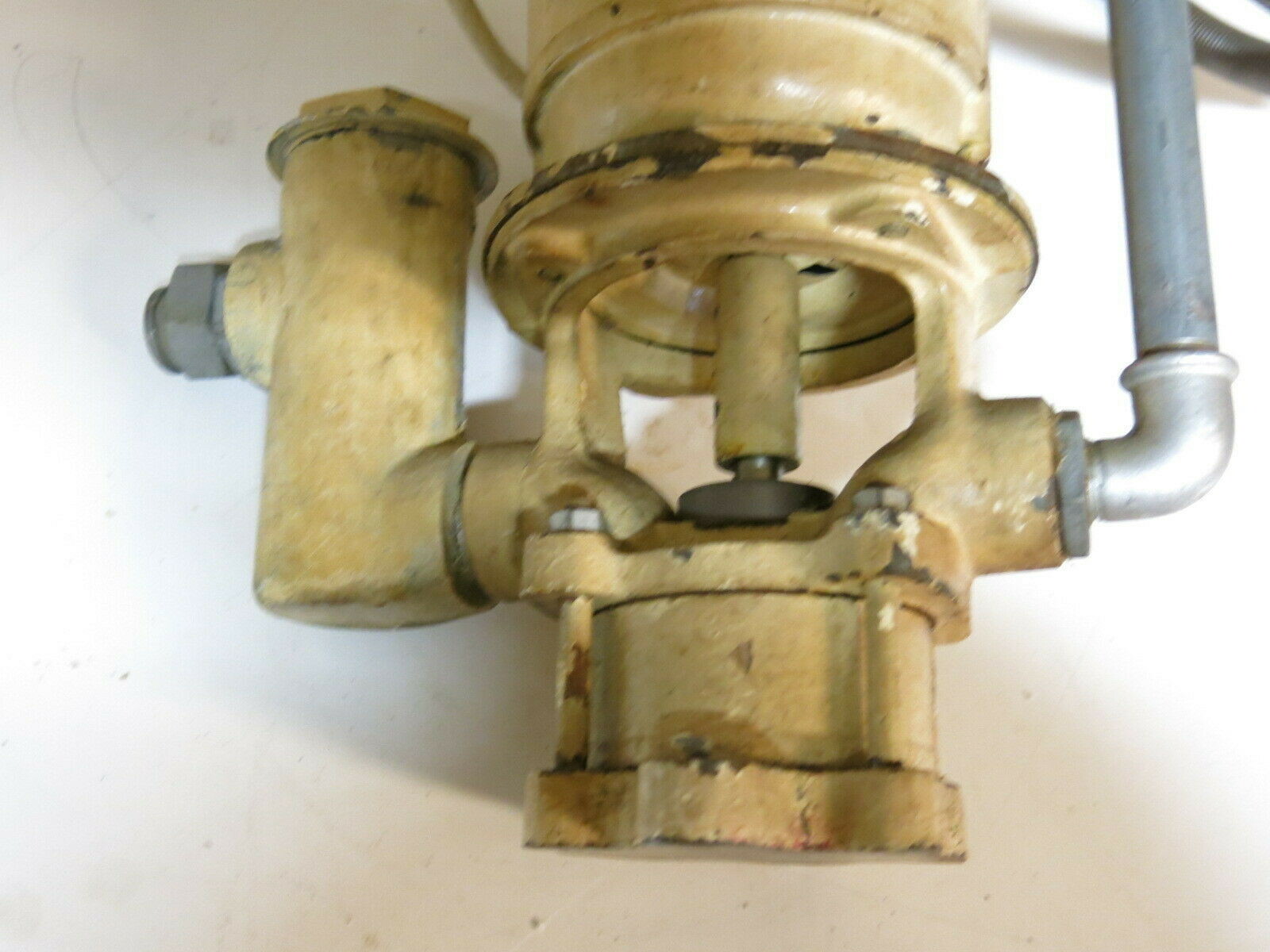 USED SCHINDLER 16″ TALL MOTOR / PUMP 146787 TYPE KDWFN, 220/380 V, 1.55/0.9 A
