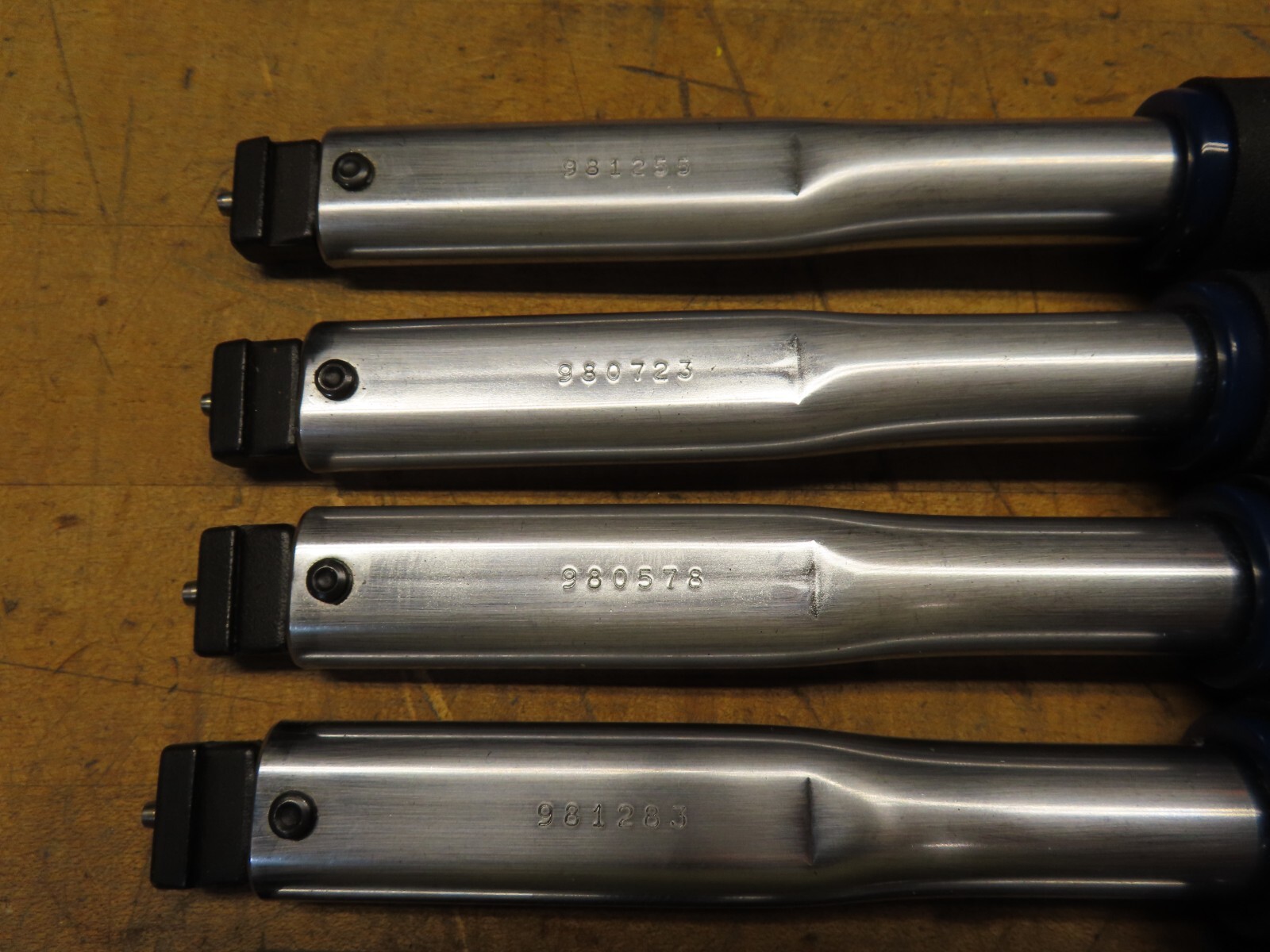 SR LTC 810016 Preset Interchangeable Head Torque Wrench 60-300 in. lbs. 7-34 Nm