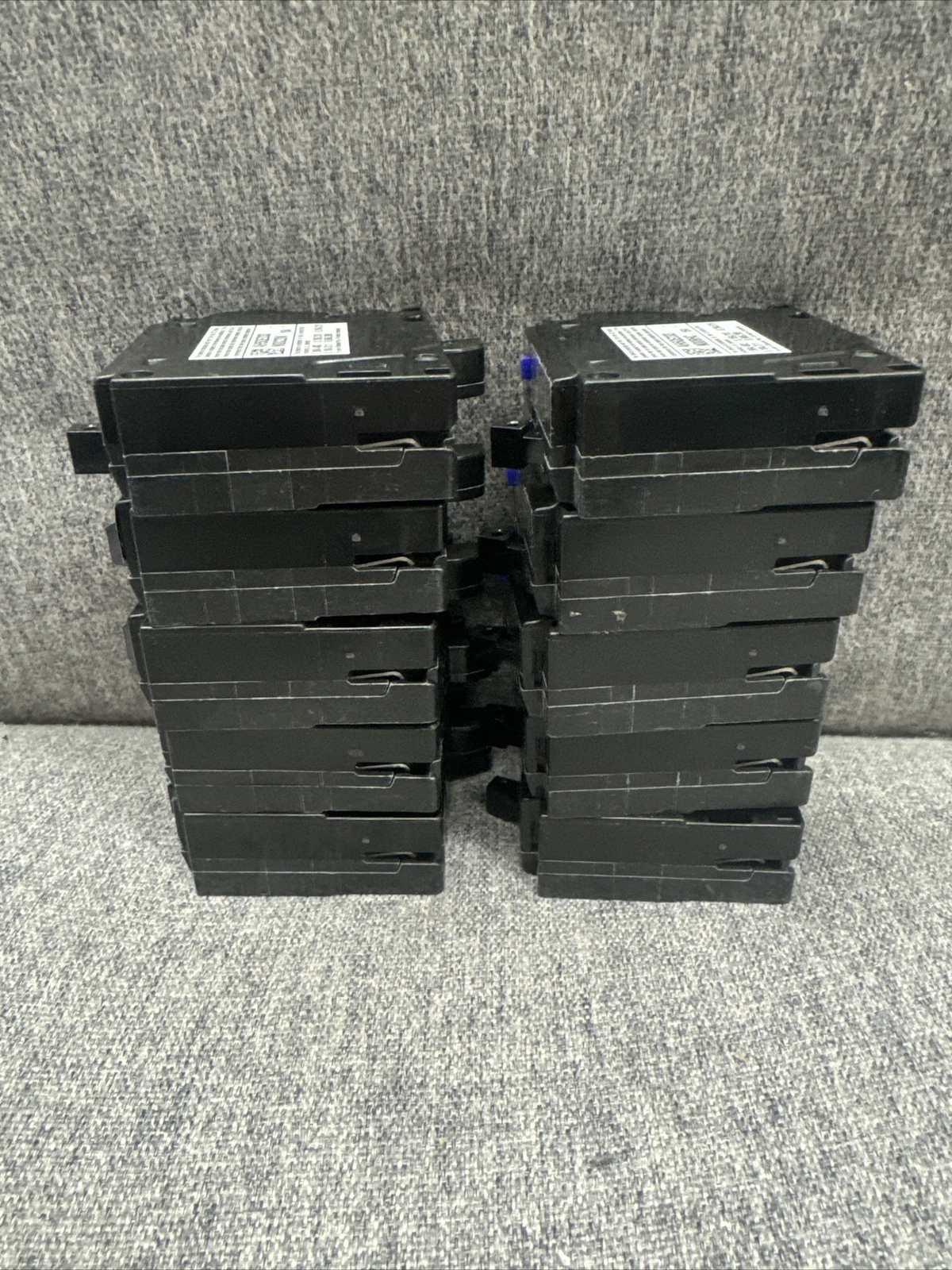 Lot of 10 – SIEMENS QA115AFCN 15A AFCI PLUG ON NEUTRAL (NO PIGTAIL WIRE)