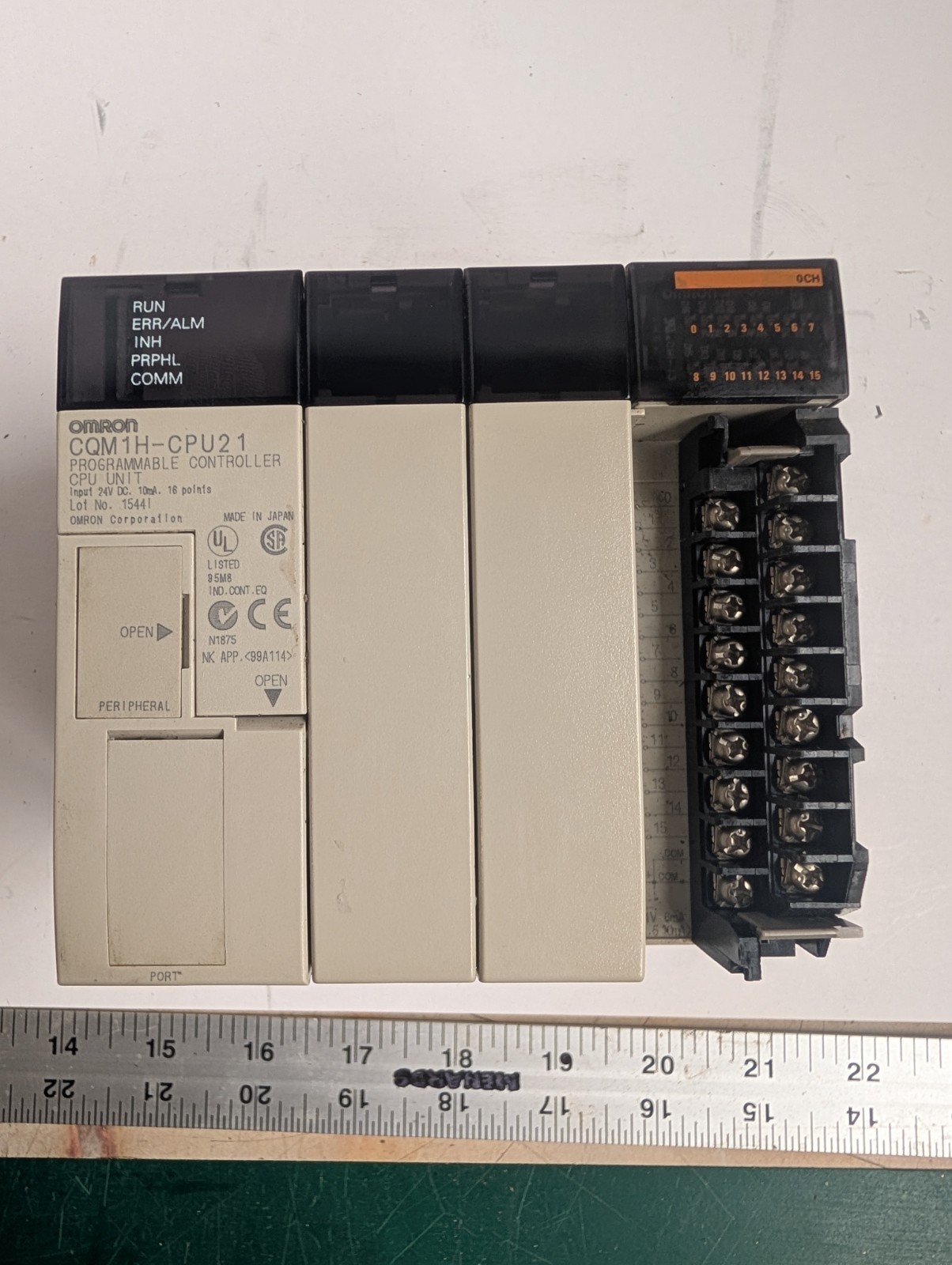 OMRON CQM1H-CPU21 PLC CPU Unit 24VDC 16-Point Input w/ Output Module