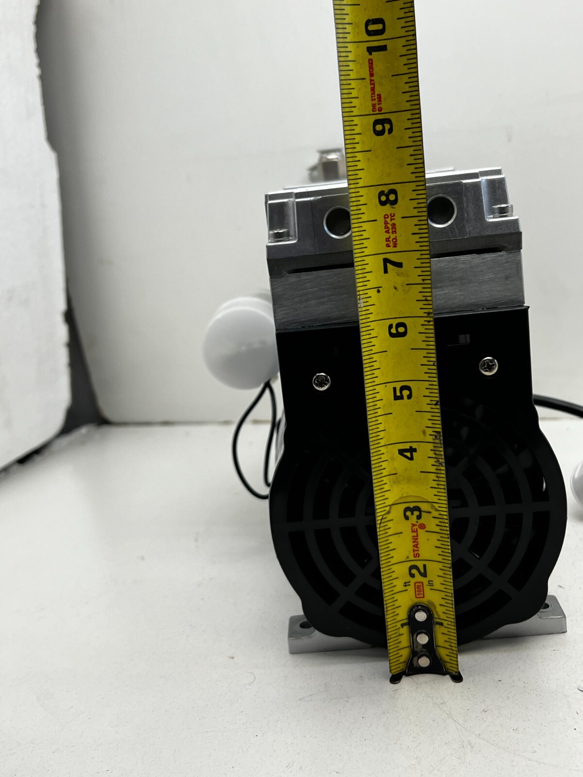 Airtech HP-200SV Oil-Less Vacuum Pump 200-240V 1Ph, 80torr