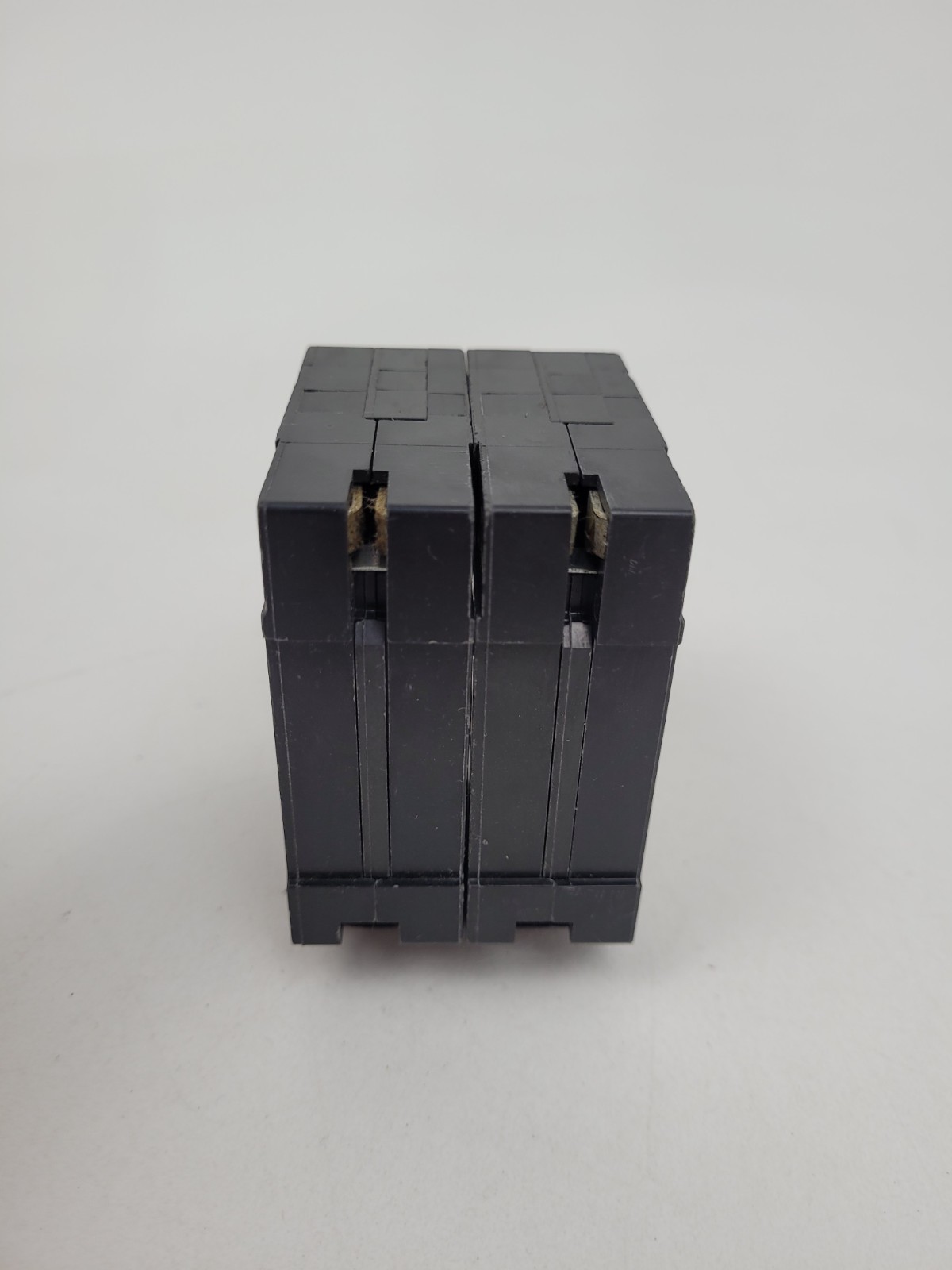 Lot of 2 – HOMT3020 Square D 20 Amp Circuit Breaker – Next Day Option