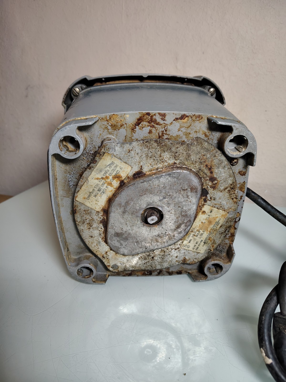 Waring Blender CB6 115 Volts Model 34BL22 Used – Needs Rubber Legs/Pads
