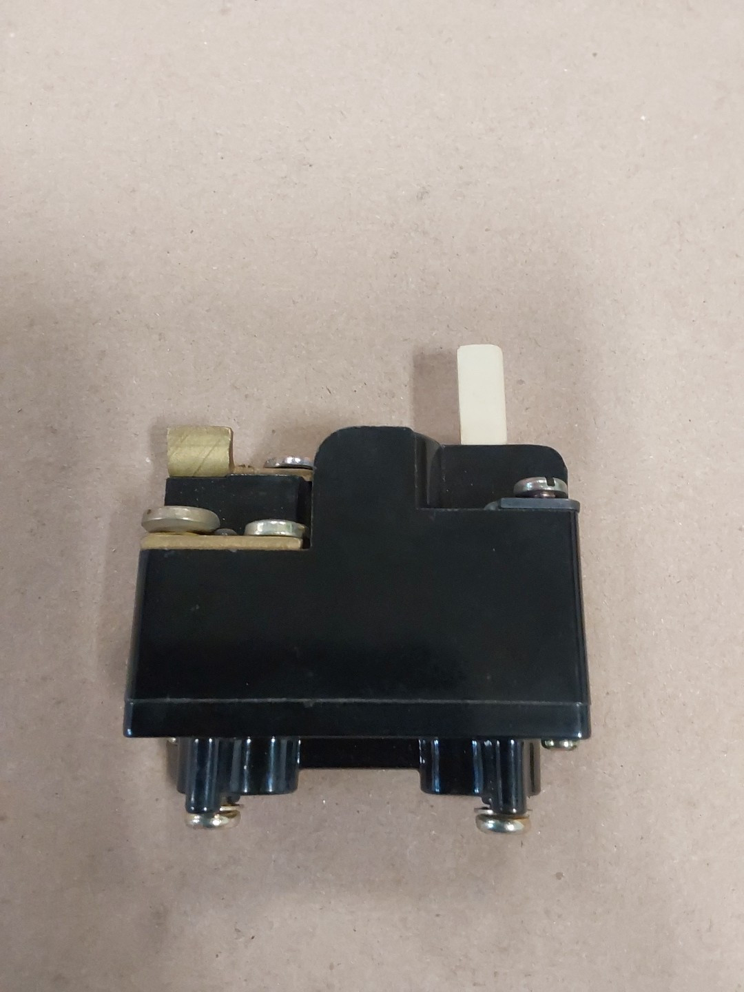 FURNAS THERMAL OVERLOAD RELAY FOR SIZES 00,0,1 48DB11A