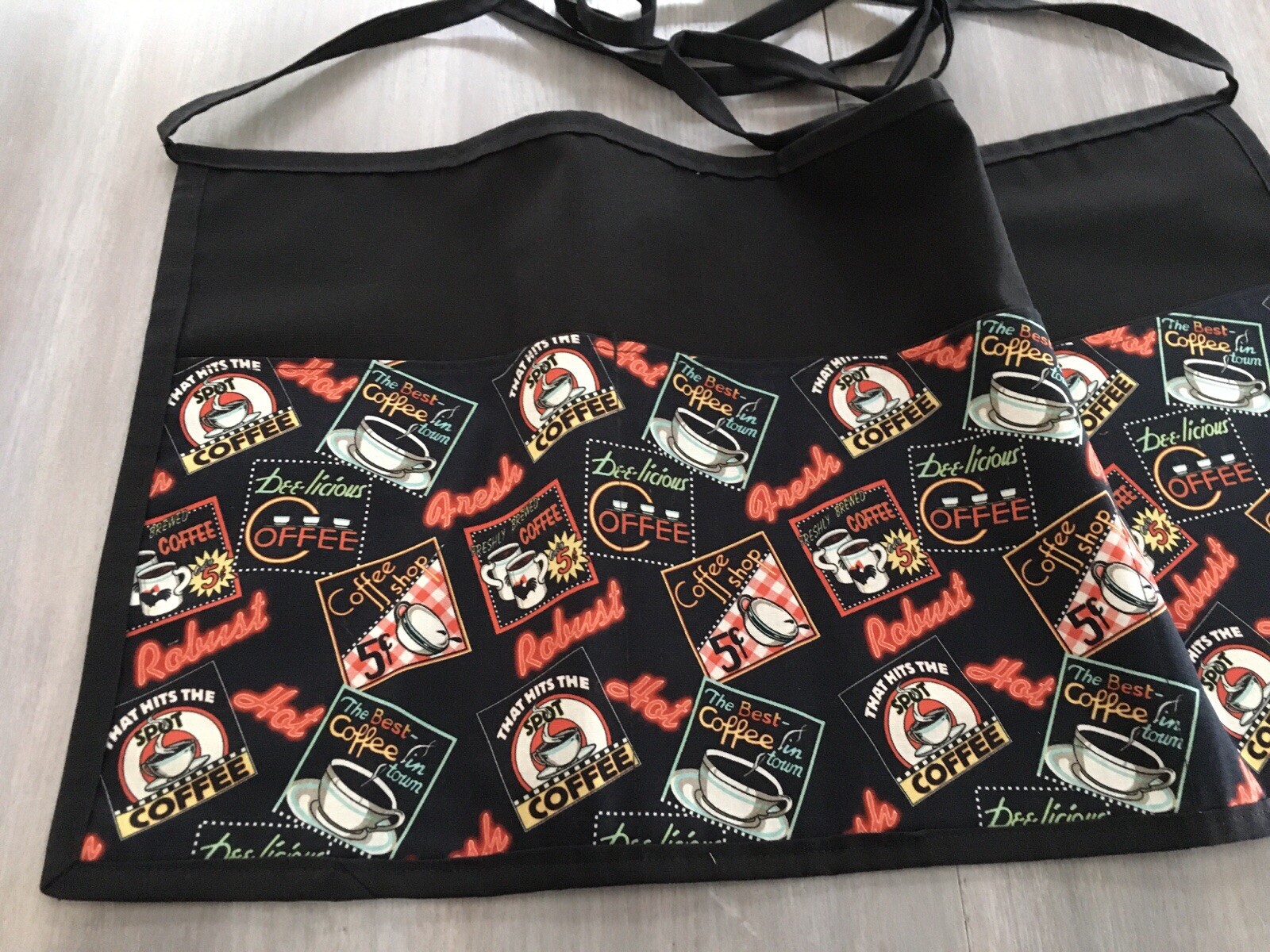 (Choose Print) Coffee 3 pocket waitress waist Half apron restaurants Resturant￼