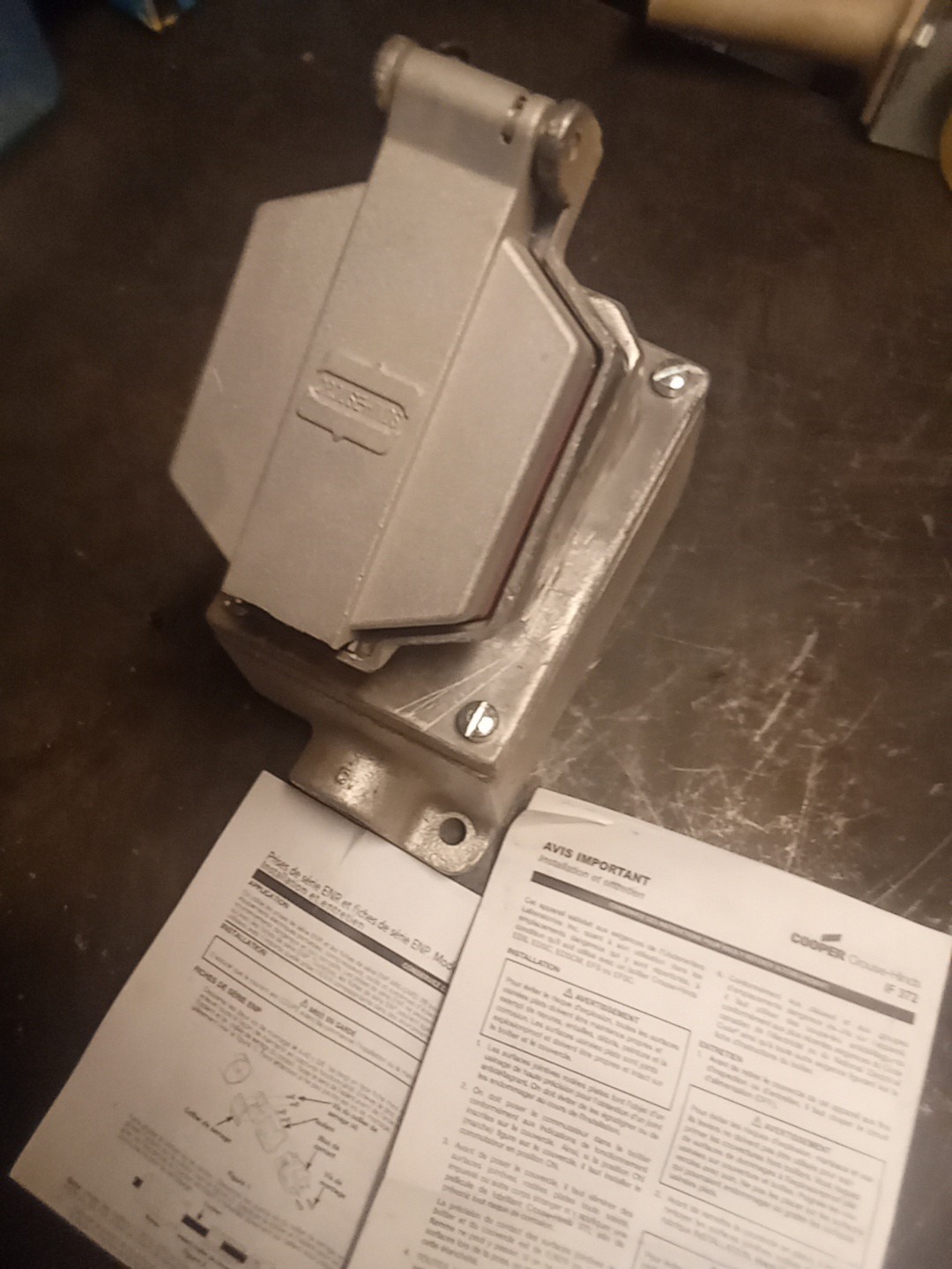 EATON ENRC21201 ARK-GUARD 20A EXPLOSION PROOF RECEPTACLE ONLY 125V 3/4″