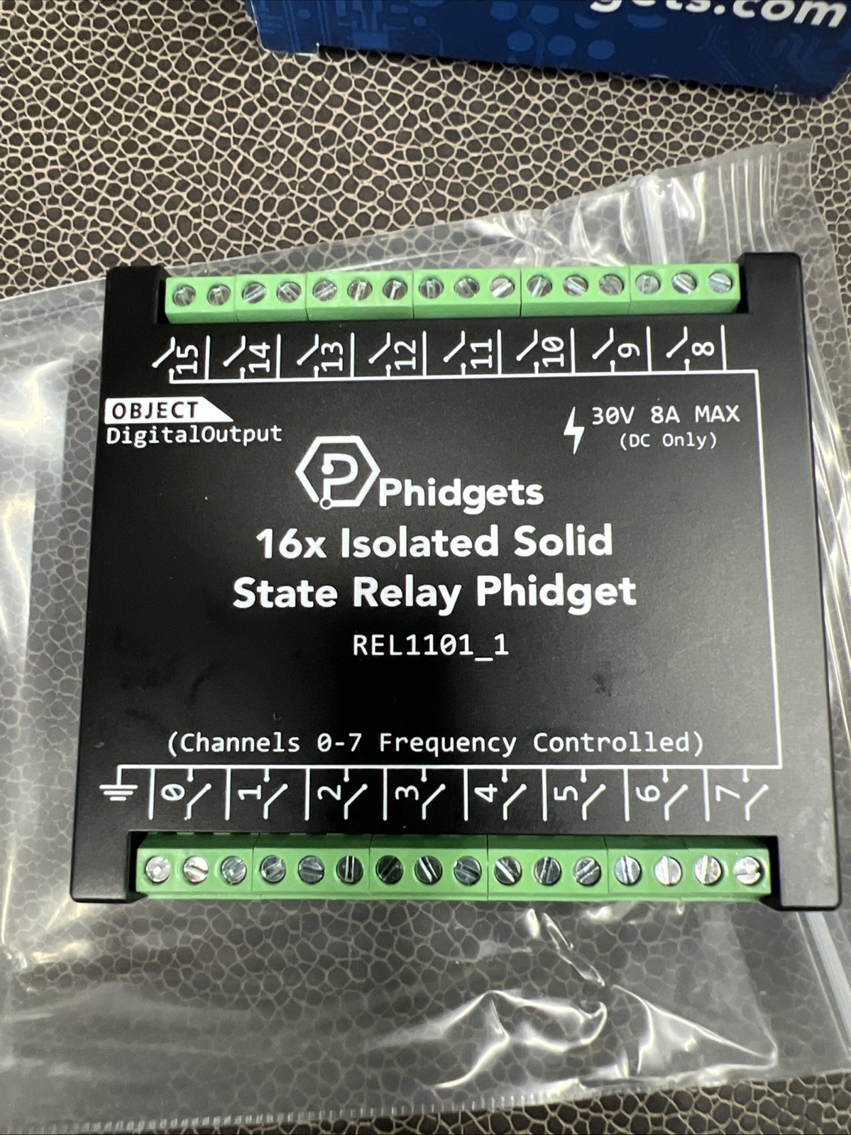 Phidgets REL1101_1 16x Isolated Solid State Relay Phidget REL1101 SSR Output 16X
