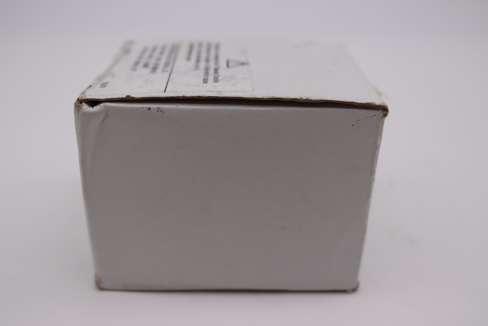 Box of 50 Burndy 518474 Copper Compression Lugs 6AWG