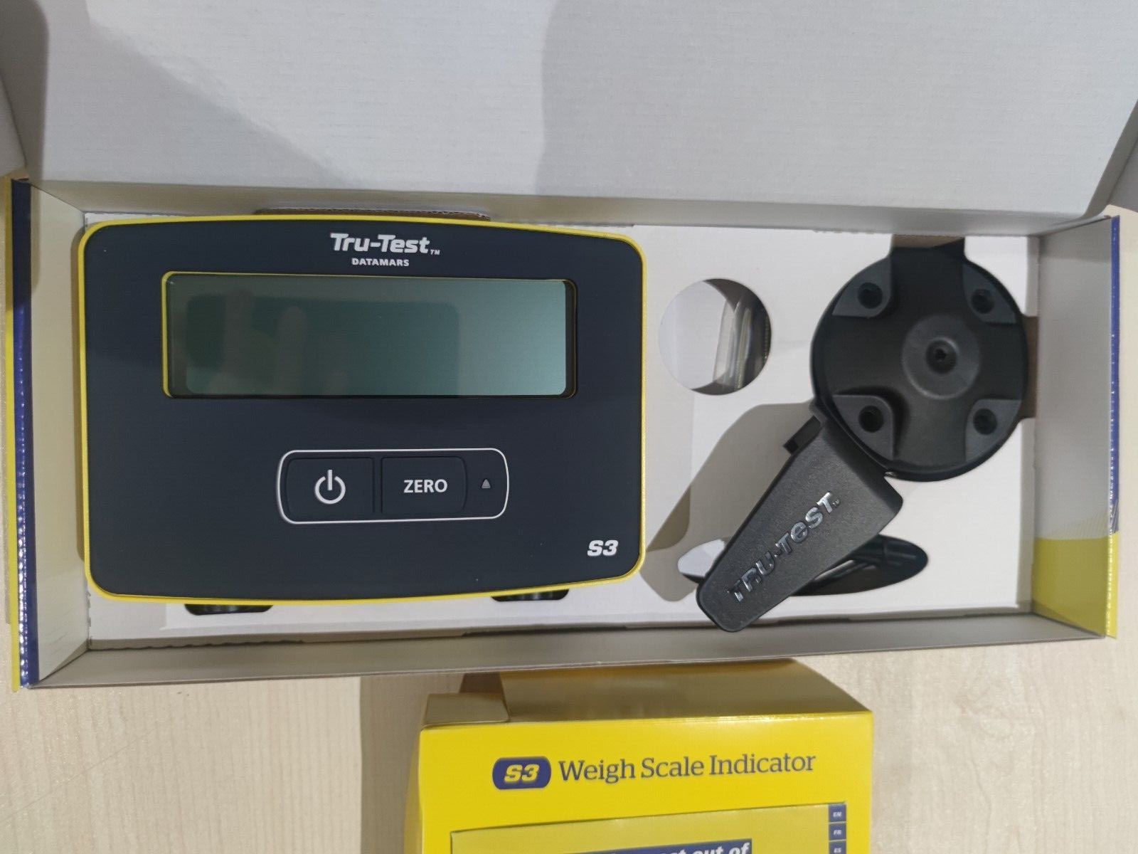 TRU-TEST S3 LIVESTOCK WEIGH SCALE INDICATOR NEW İN BOX RETAIL $860 FREE SHIPPING