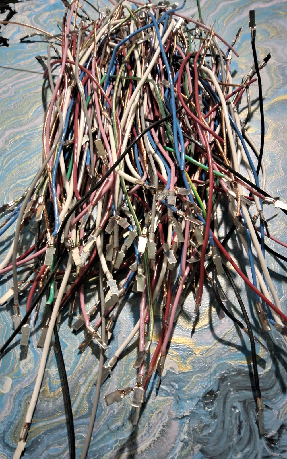 Scrap Insulated Copper Wire Lot – 6 lbs 9 oz – Harness Wire with Connectors