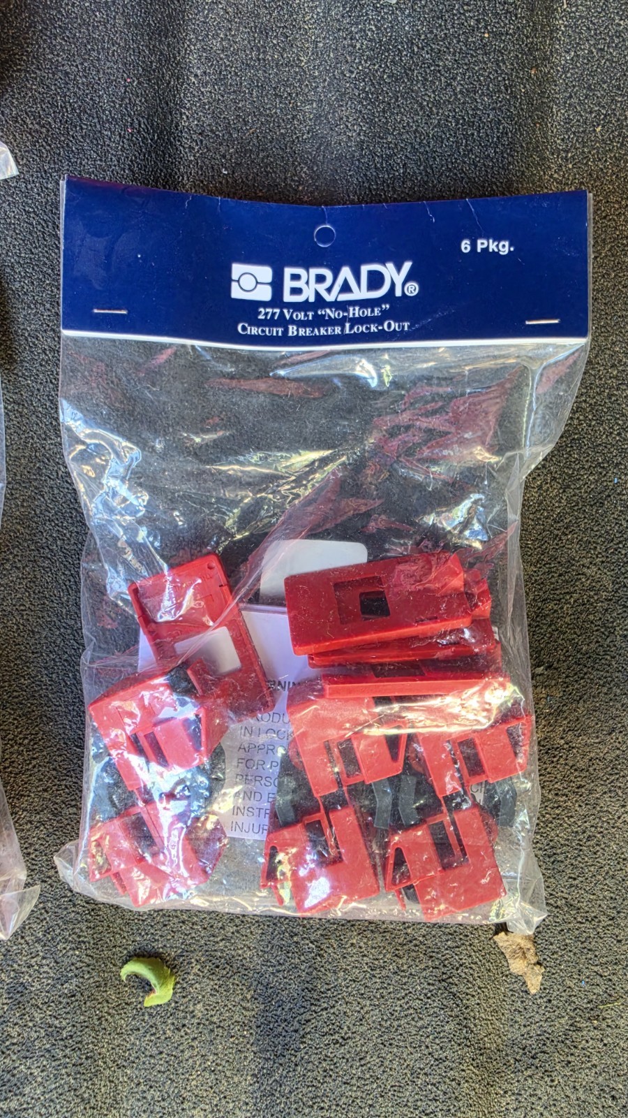 Brady 65965 Clamp-On Breaker Lockout, Single Pole, 277V AC , 6 Per Pkg. New