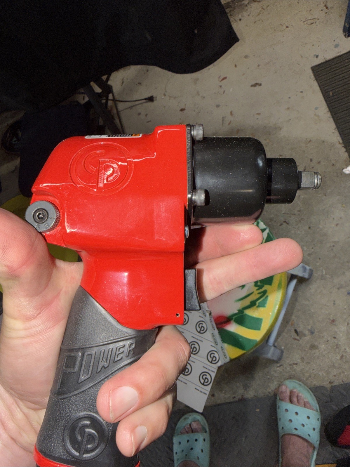 Chicago Pneumatic Cp6300rsr 3/8″ Pistol Grip Air Impact Wrench 180 Ft.-Lb.