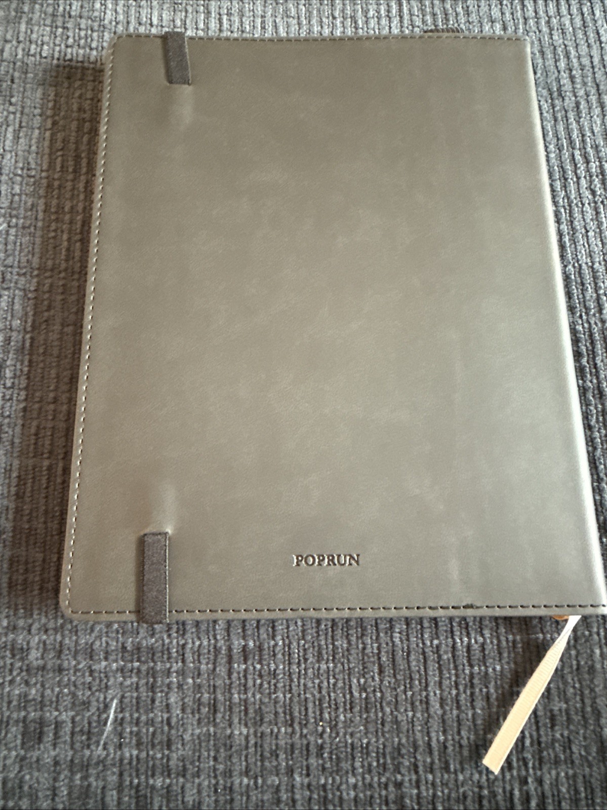 Poprun Vertical Weekly Planner 2026-2027 Medium Black Leather