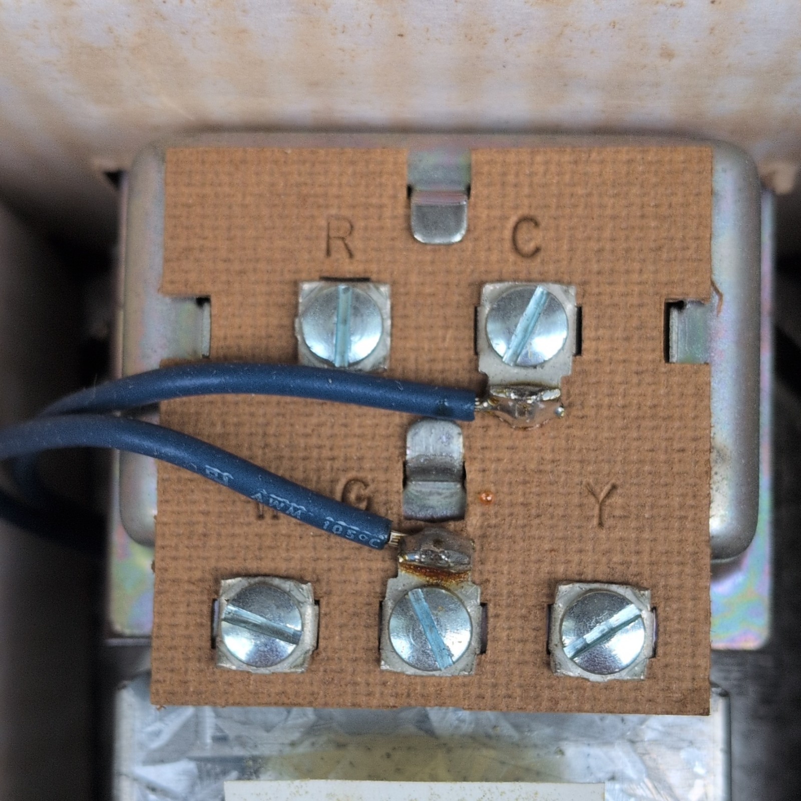Honeywell R8239A 1052 Fan Center Transformer Relay 120/240VAC 24V Circuit