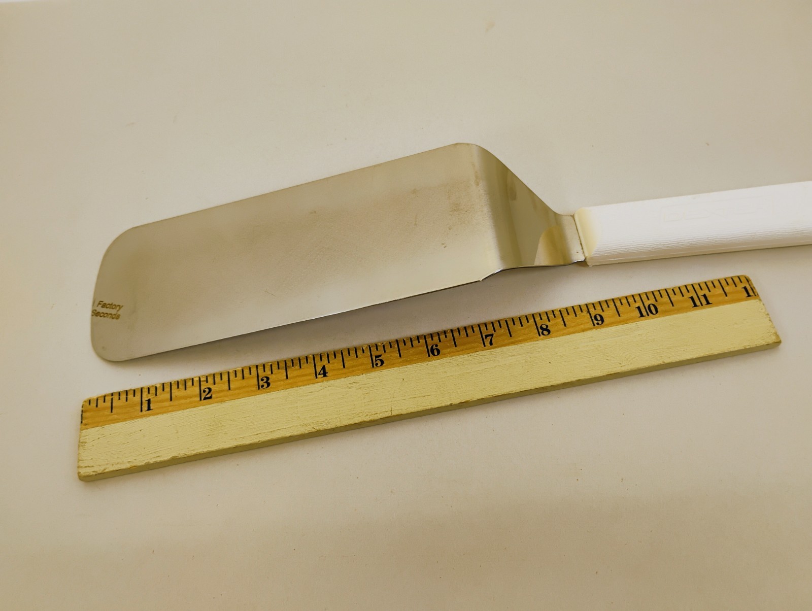 Dexter USA 8X3 Spatula Turner Stainless Semi Flex White Handle S286-8 Factory2nd