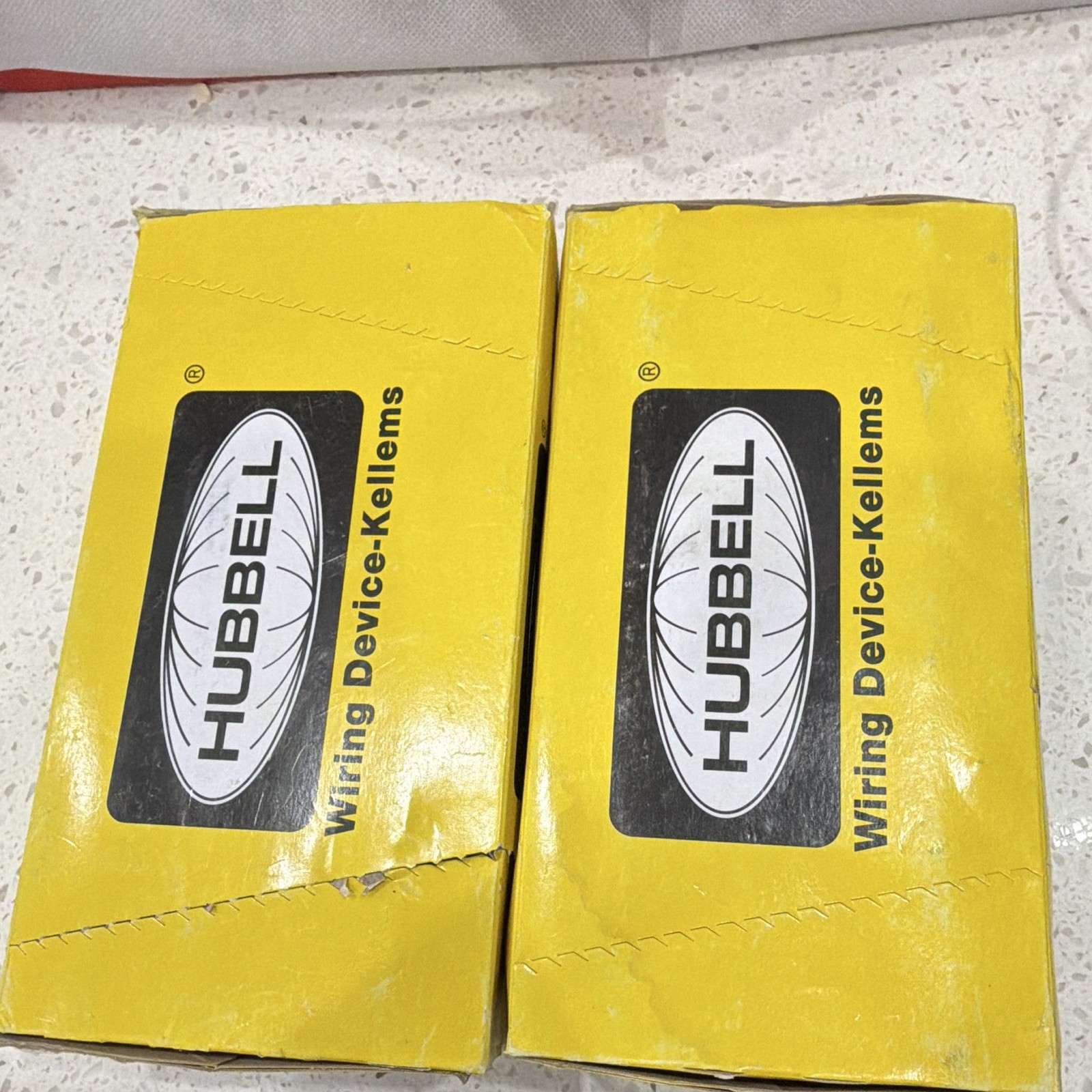 Hubbell DR20WHI Duplex Receptacle 20A 125V White 10-Pack Back/Side Wired
