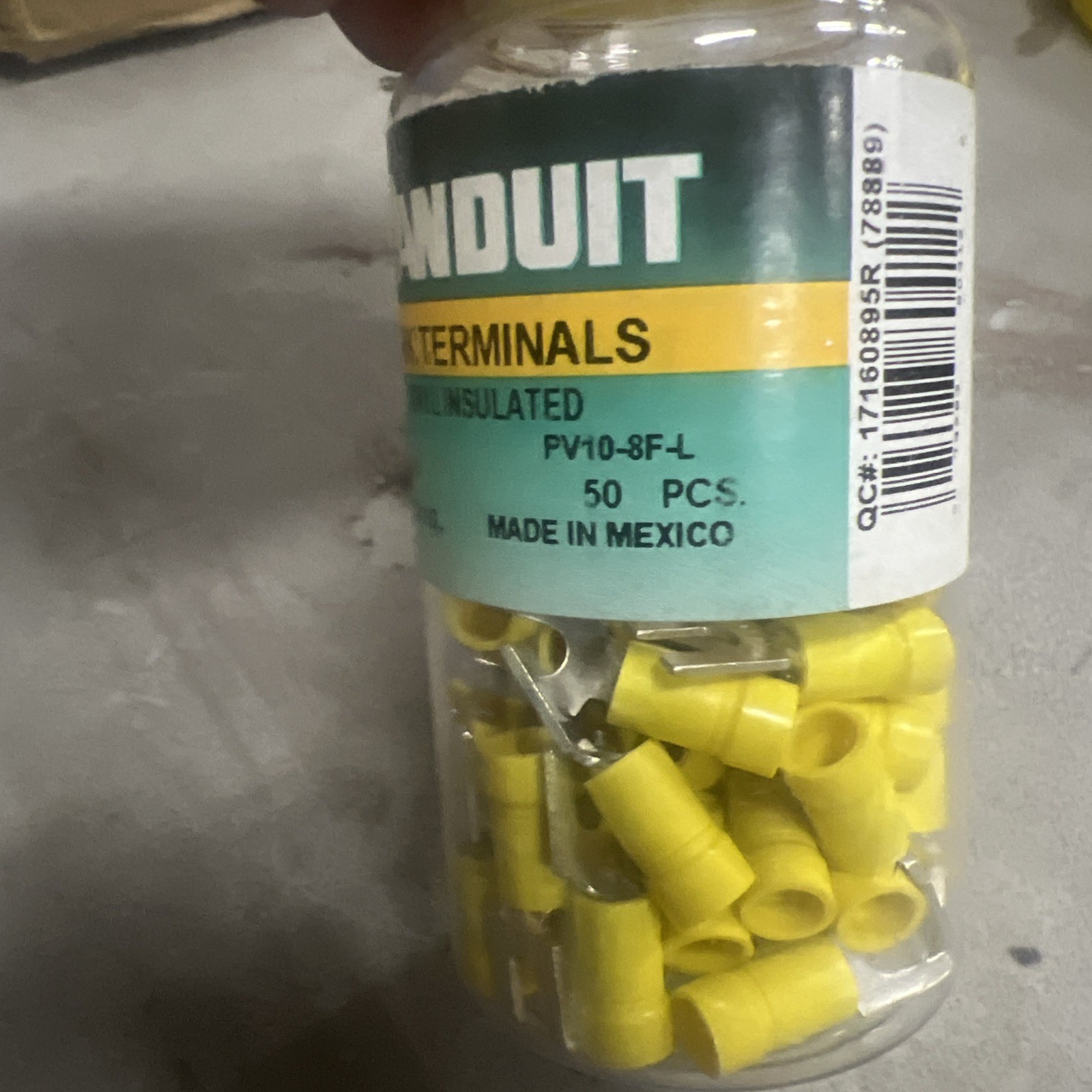 PANDUIT PV10-8F-L 14-10 AWG Vinyl Fork Terminal #8 Stud LOT OF 50  