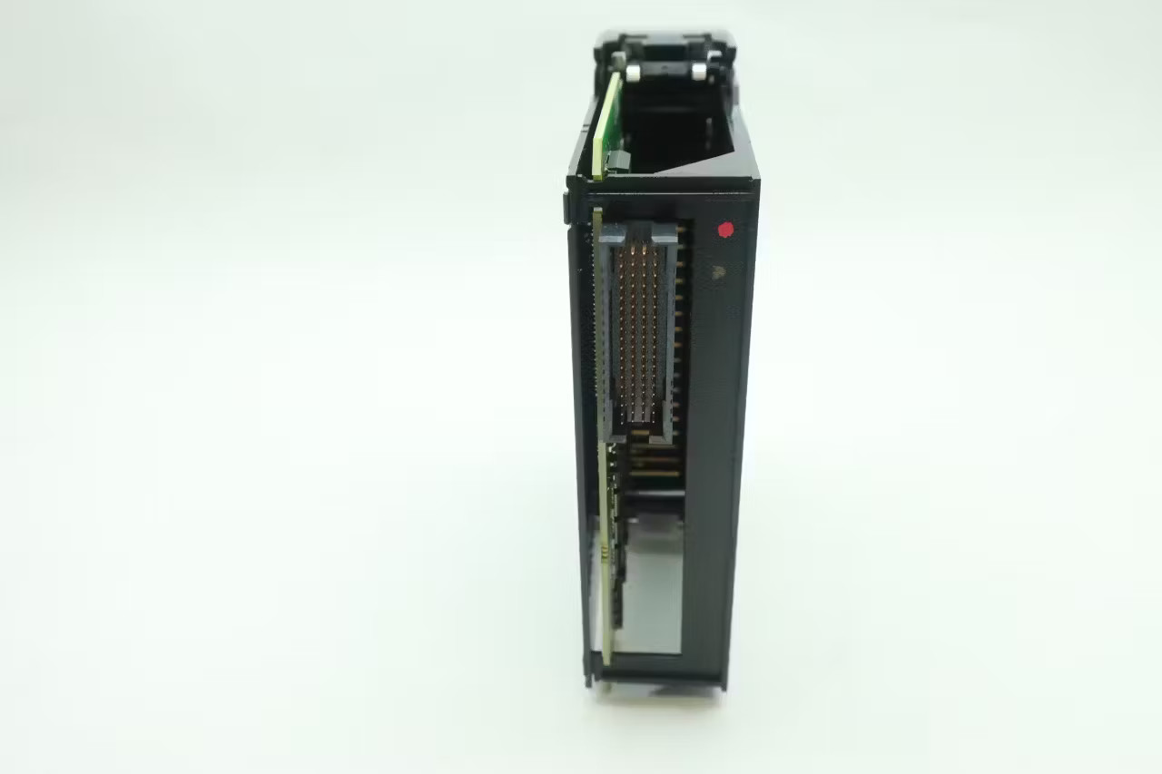 Allen Bradley 1756-IB32 Controllogix 32pt Input Module Ser B