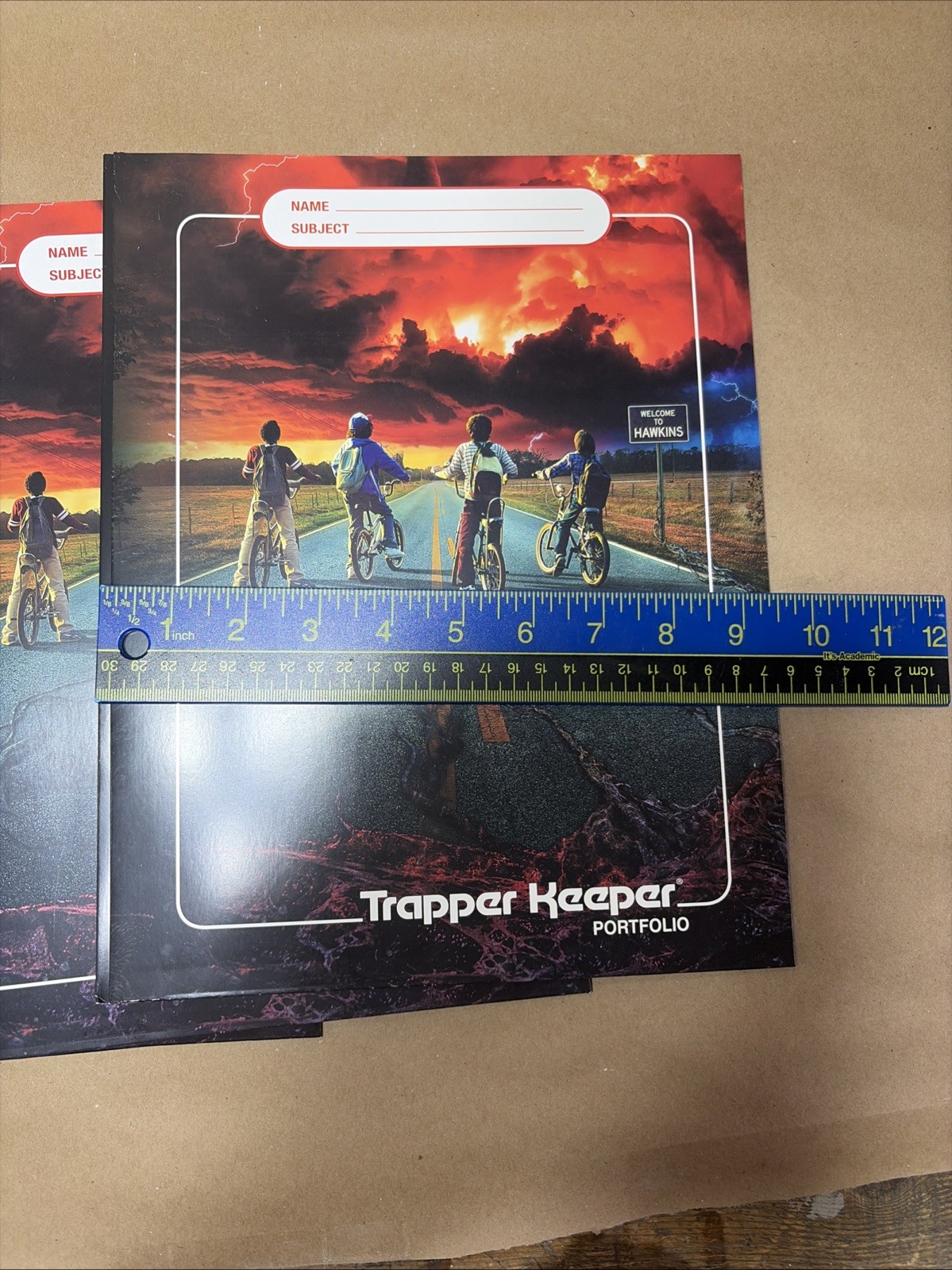 Mead Trapper Keeper STRANGER THINGS Pocket & Prong Paper Folder Lot of 4 12”