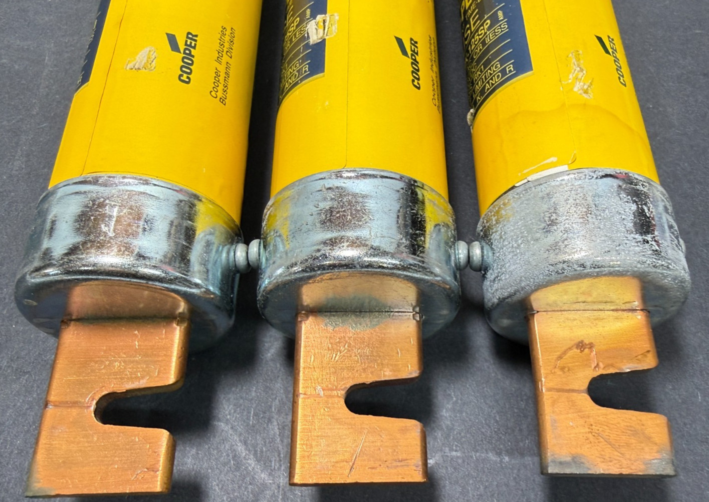 **Lot of 3** Bussmann LPS-RK-125SP 125A Class RK1 600V 200kA Time Delay Fuses