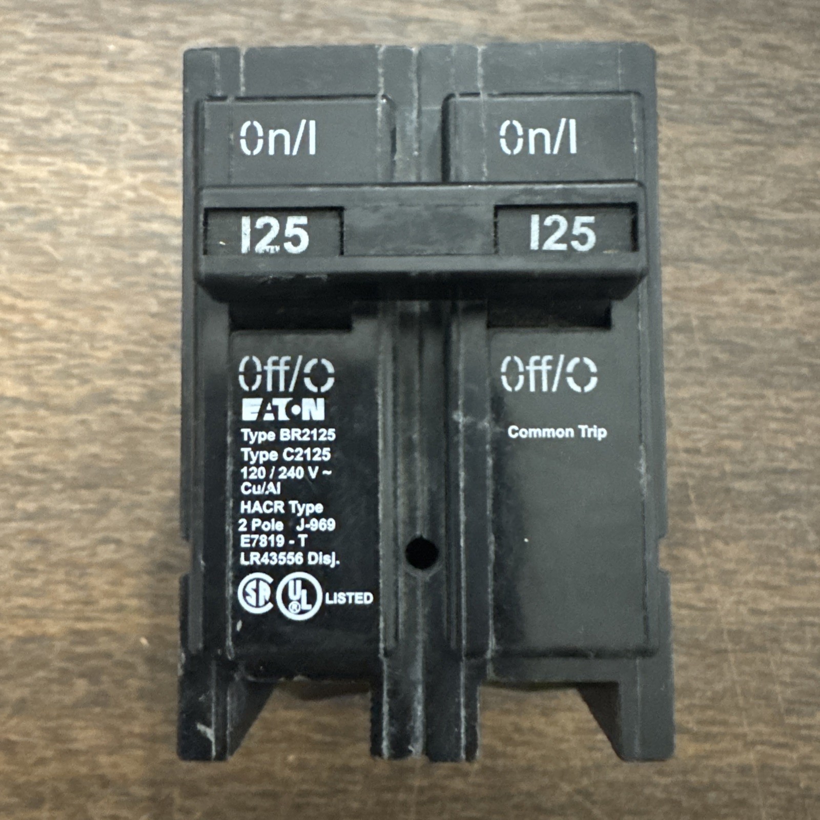 Cutler Hammer Eaton BR2125 125 Amp 2 Pole Circuit Breaker Type BR 120/240V