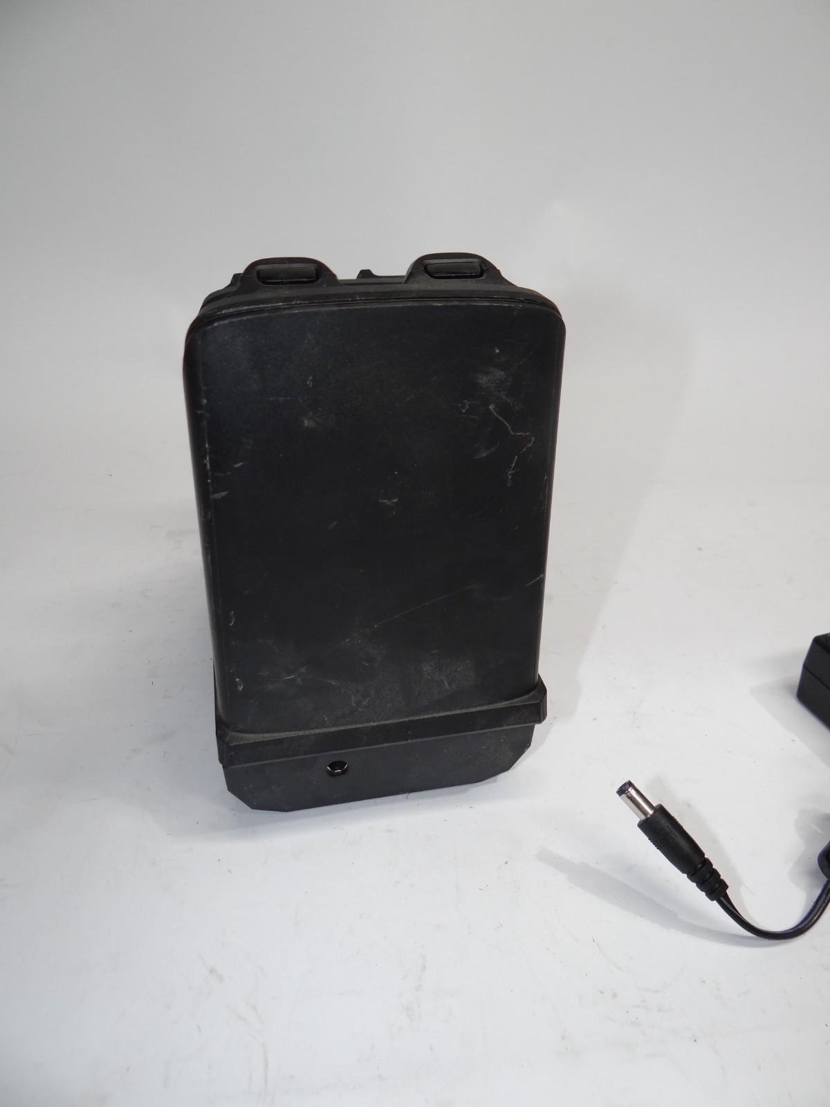 Zebra MC2200 MC2700 SAC-MC2X-4SCHG-01 4-Slot Battery Charger w/ Power Supply Kit