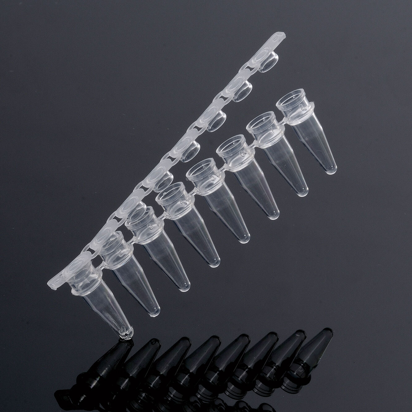 Biologix 0.2ml, 8-strip PCR Tubes with Caps, Clear, 125/Pack, 1250/Case