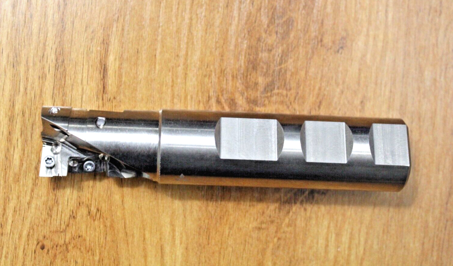 MITSUBISHI 1.00″ INDEXABLE END-MILL AQXUR164WA16S (4.875″ OAL)