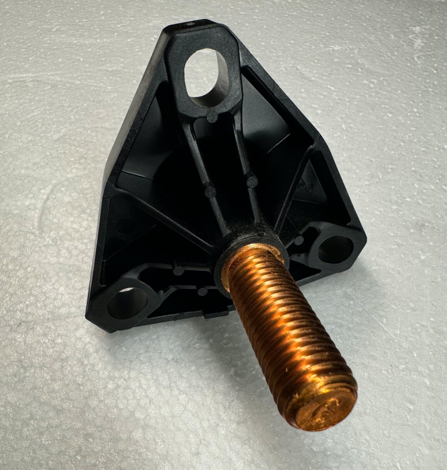 600A Low Voltage Plastic Molded 5/8-11 Tri-clamp Bushing Unplatted fit 1.875in