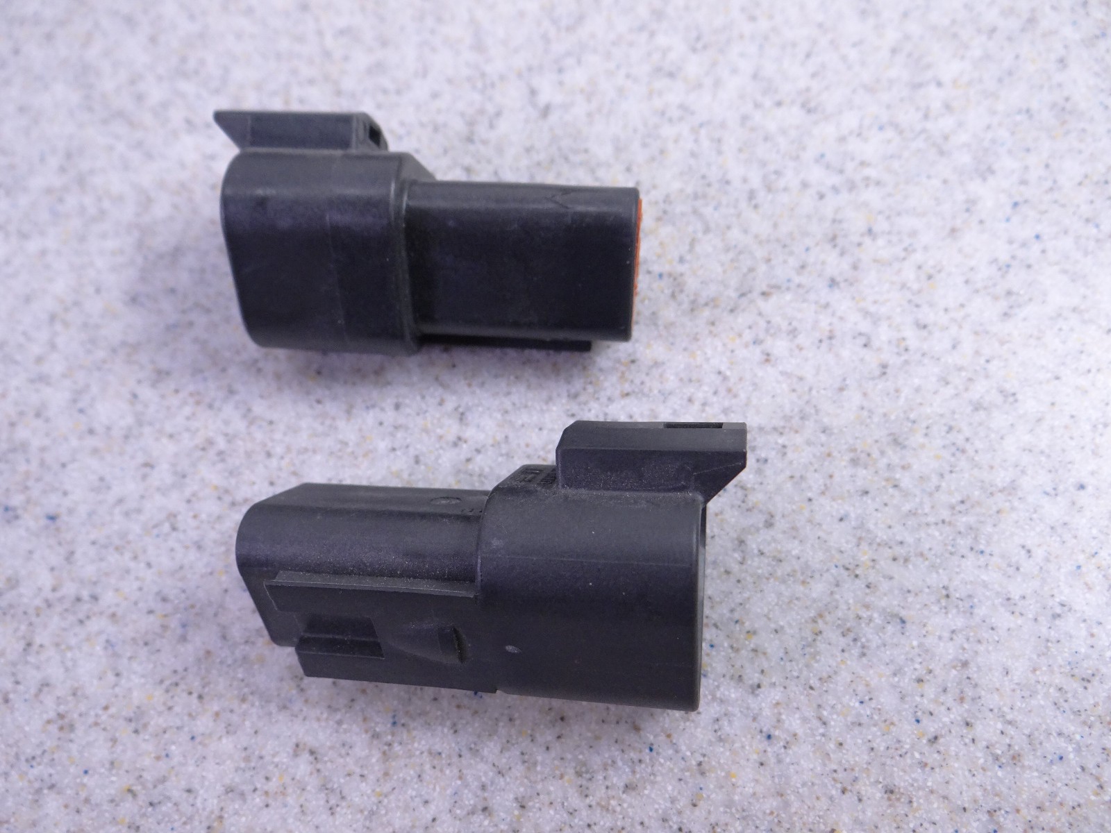 Pair of Deutsch DT04-3P-EP10 3 Way Black J1939 120 Ohm Terminating Resistor