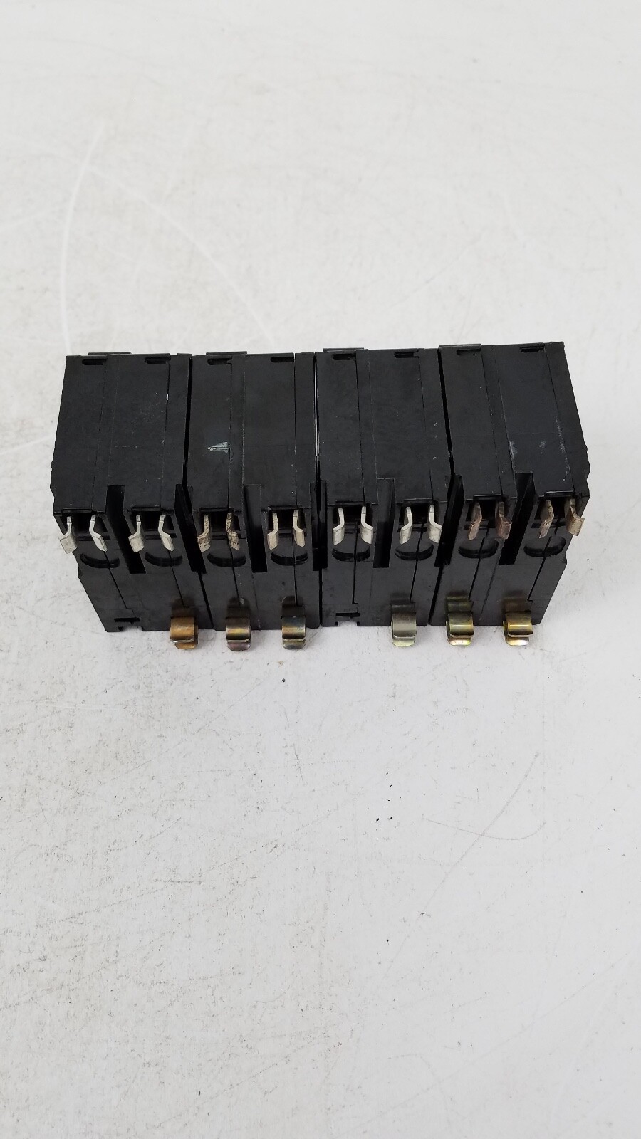 QO220 Square D 20 Amp Circuit Breaker (Lot of 4) *NEXT DAY OPTION*