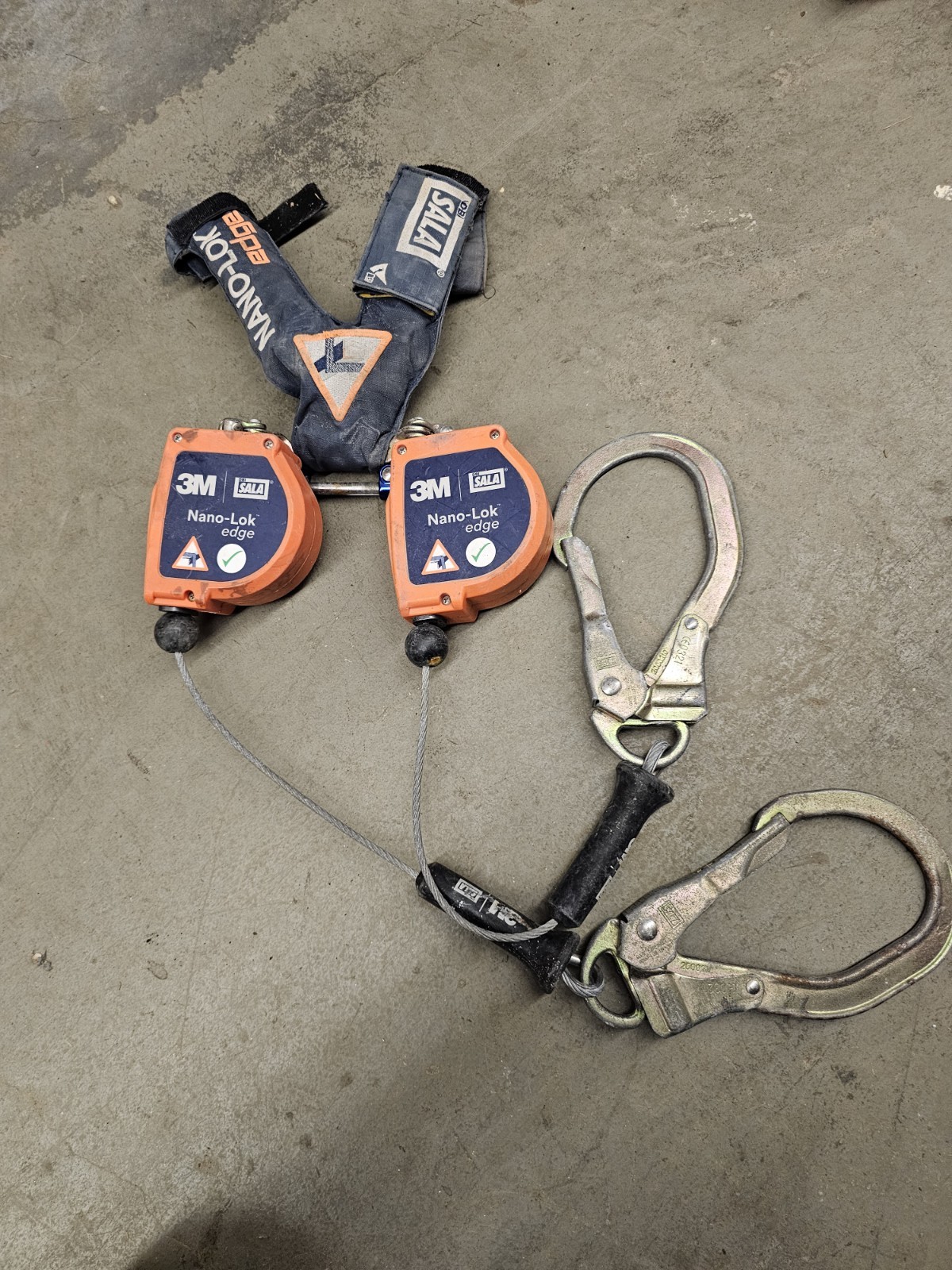 3M DBI-SALA NANO-LOK EDGE DUAL 8′ RETRACTABLE CABLE LANYARDS 3500227