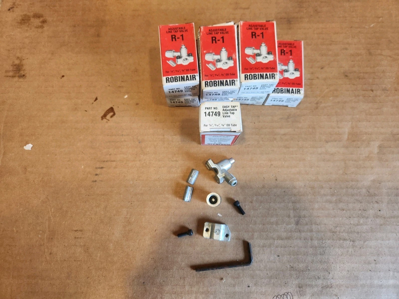 Robinair Adjustable Line Tap Valve R-1 #14749 Easy Tap 900 PSI
