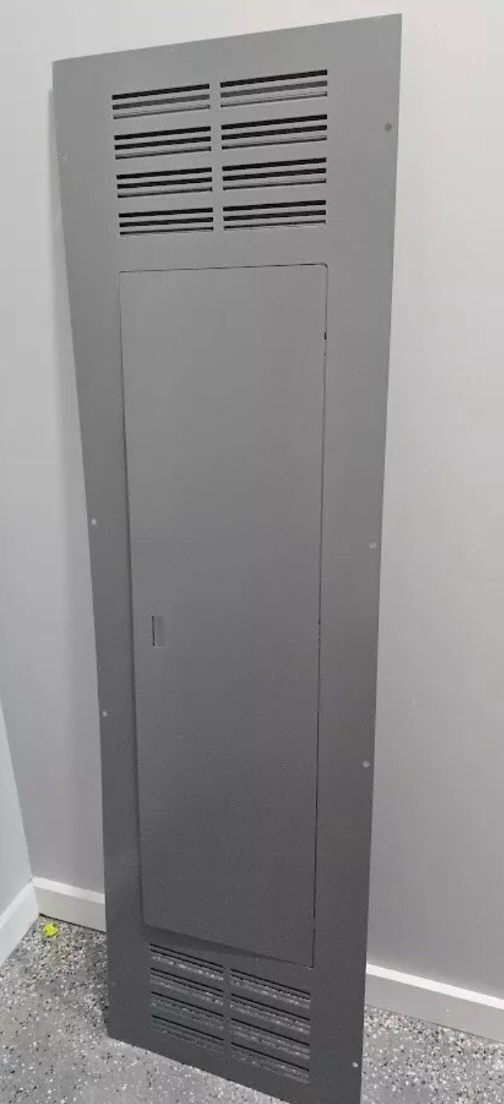 New SquareD I-Line Panelboard Enclosure Cover Type 1 20″Wx68″H NC68VS3PNFHR