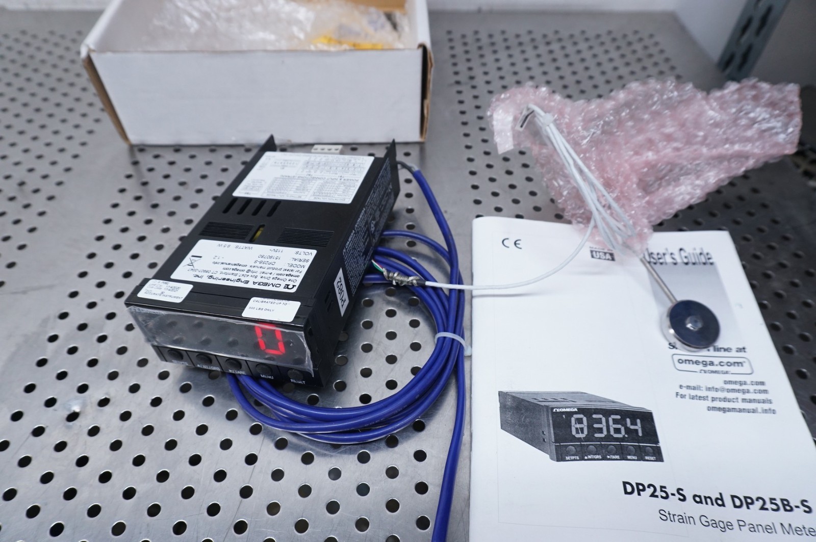 OMEGA Engineering DP25B-S Load Cell & Strain Gauge Meter w/ 1K load cell