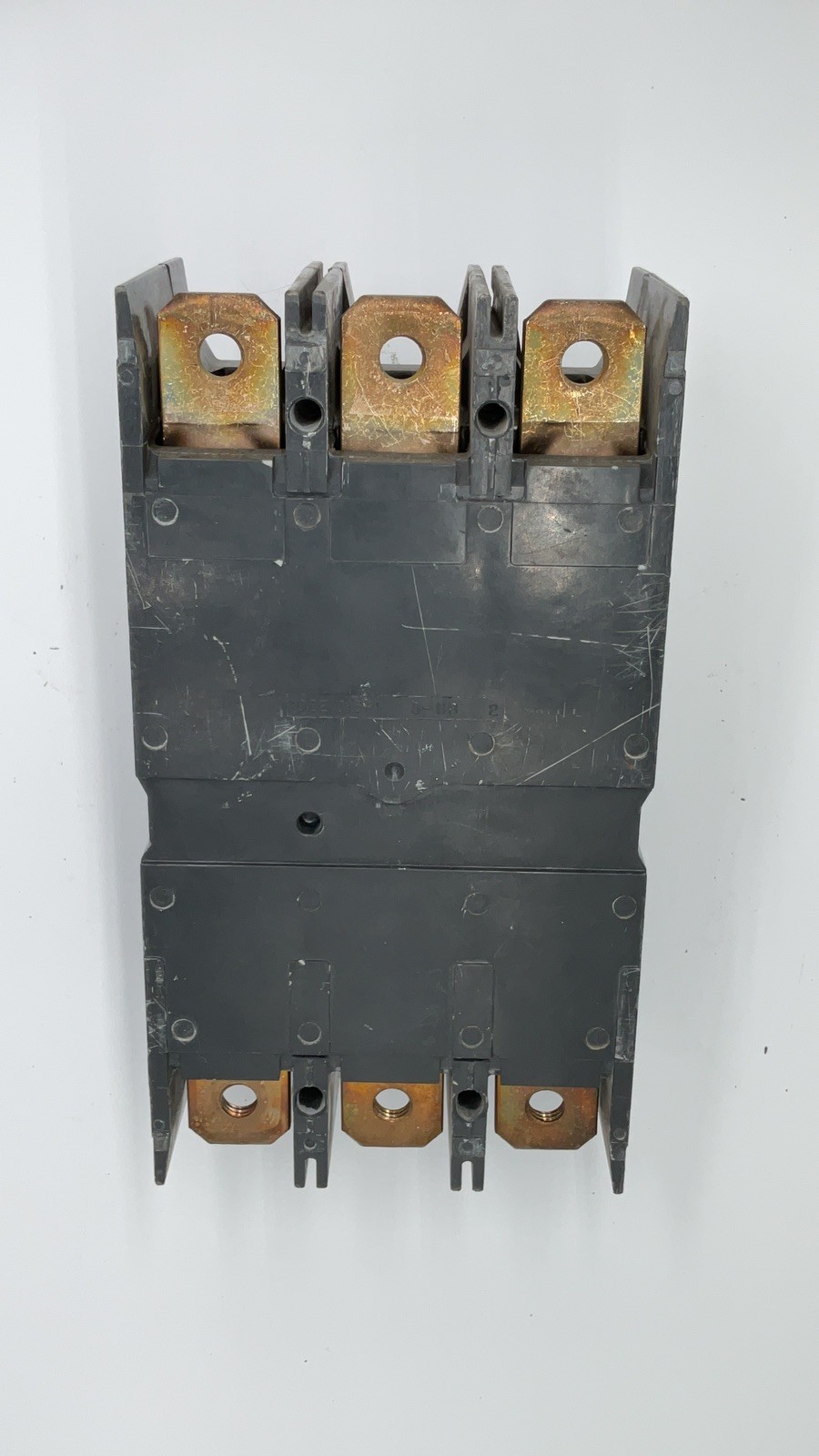 General Electric SGLA36AT0600 Bolt On Circuit Breaker 600A 600VAC 3P Trip