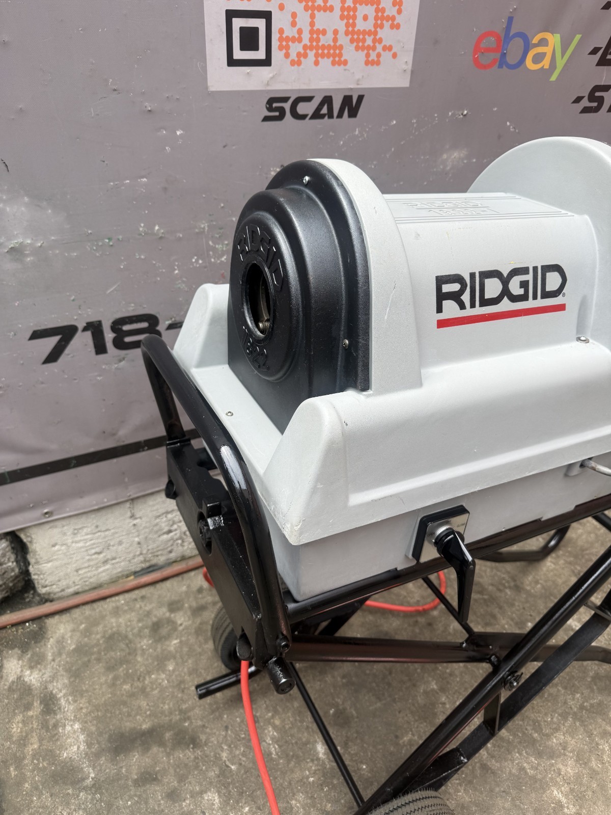 Rigid 1822 Automatic Pipe Threading Machine. 300, 535. Works Great.