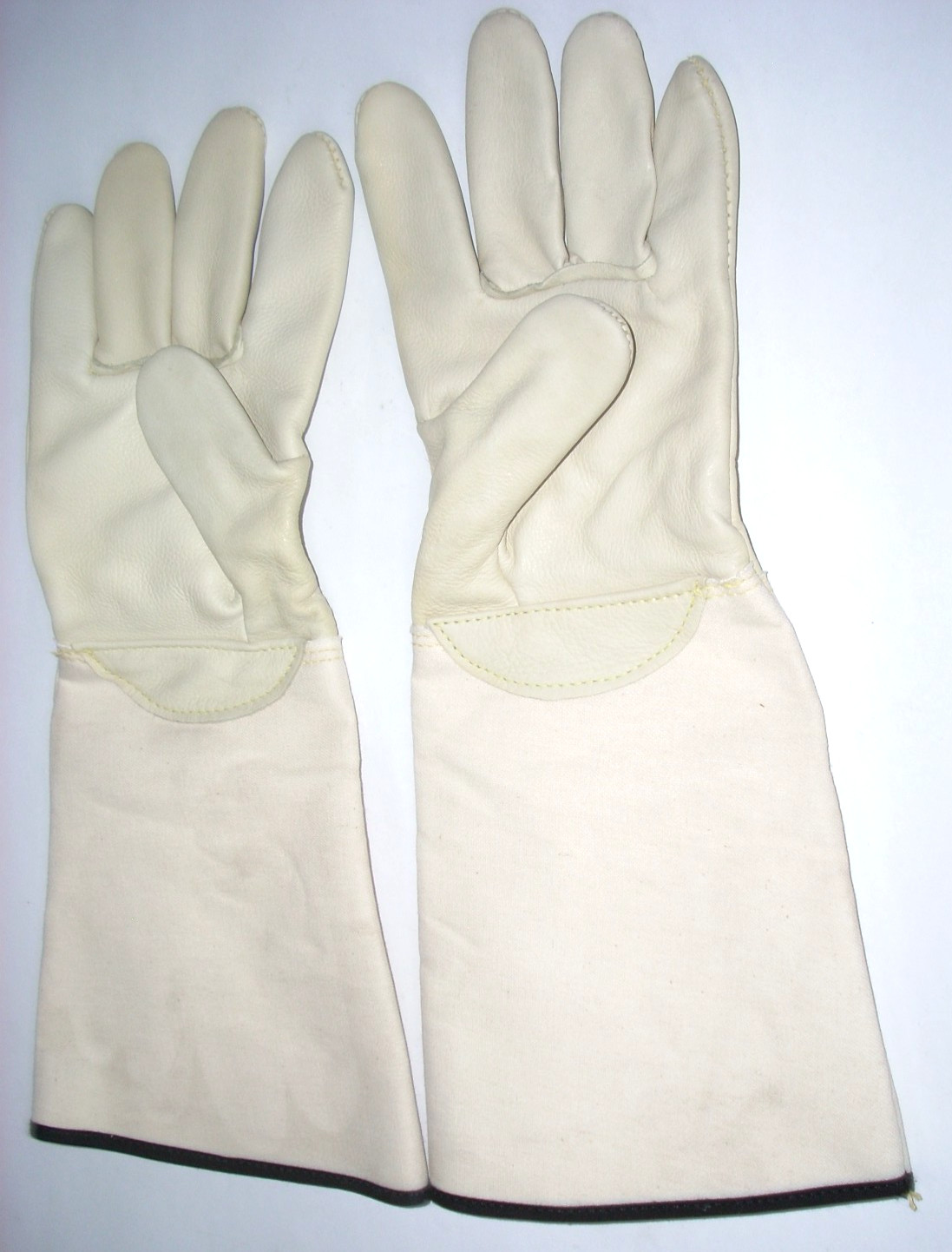 Beige Top Grain Cowhide Welding Gloves 15 in L Light Gauntlet Cuff Small