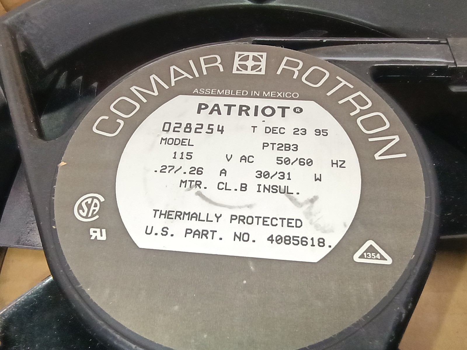 Comair Rotron Patriot PT2B3 028254 19028254A 115VAC 235CFM 172mm Fan NOS