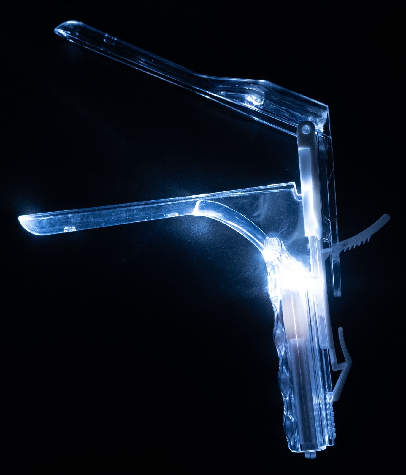 Disposable Illuminated Speculum – Medical , Expands in 2 Directions, Pack of 1