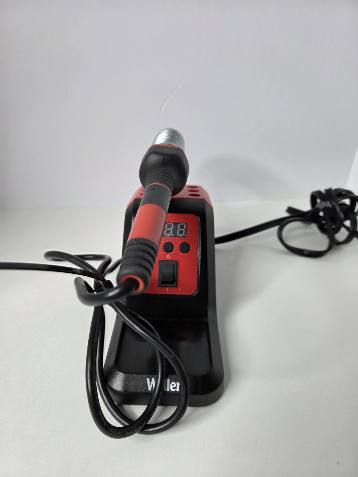 WELLER DIGITAL SOLDERING STATION WLSKD7012A