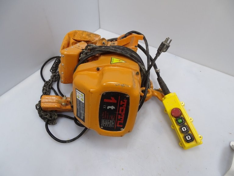 TOTU HHBB 01-02S ELECTRIC CHAIN HOIST (134339 – USED)