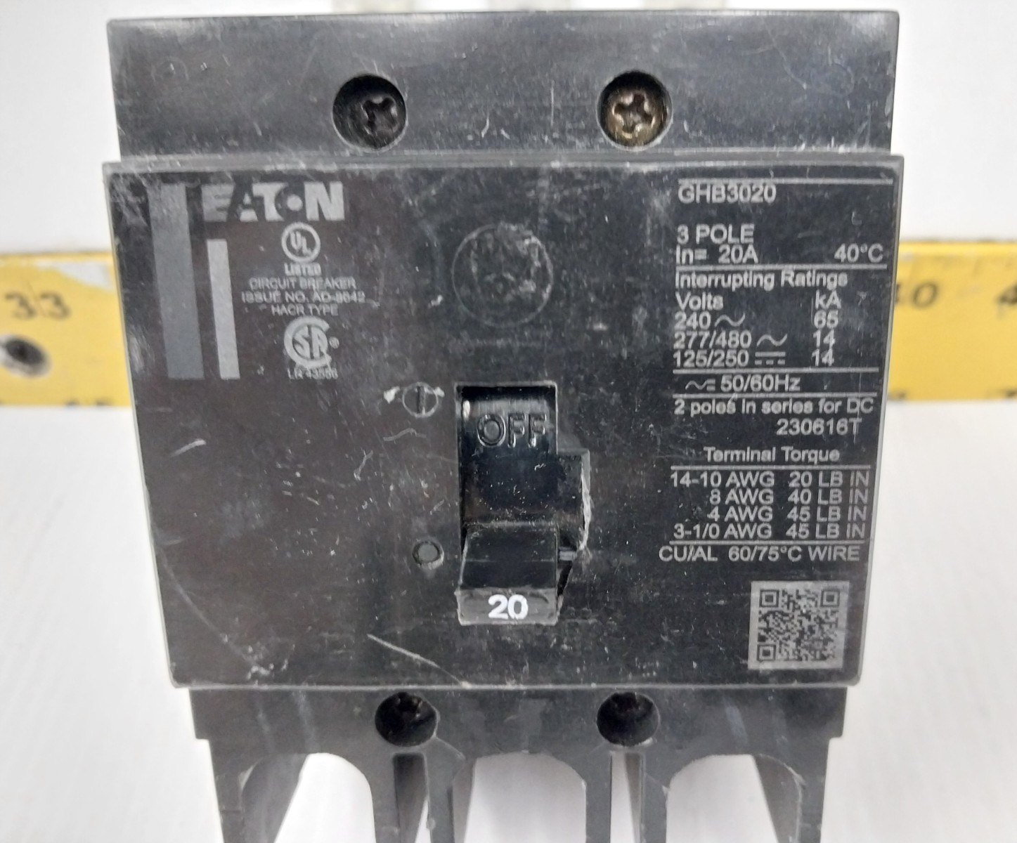 Eaton 20 Amp Bolt-On Circuit Breaker 277/480 VAC 3 Pole GHB3020 (Flaw)