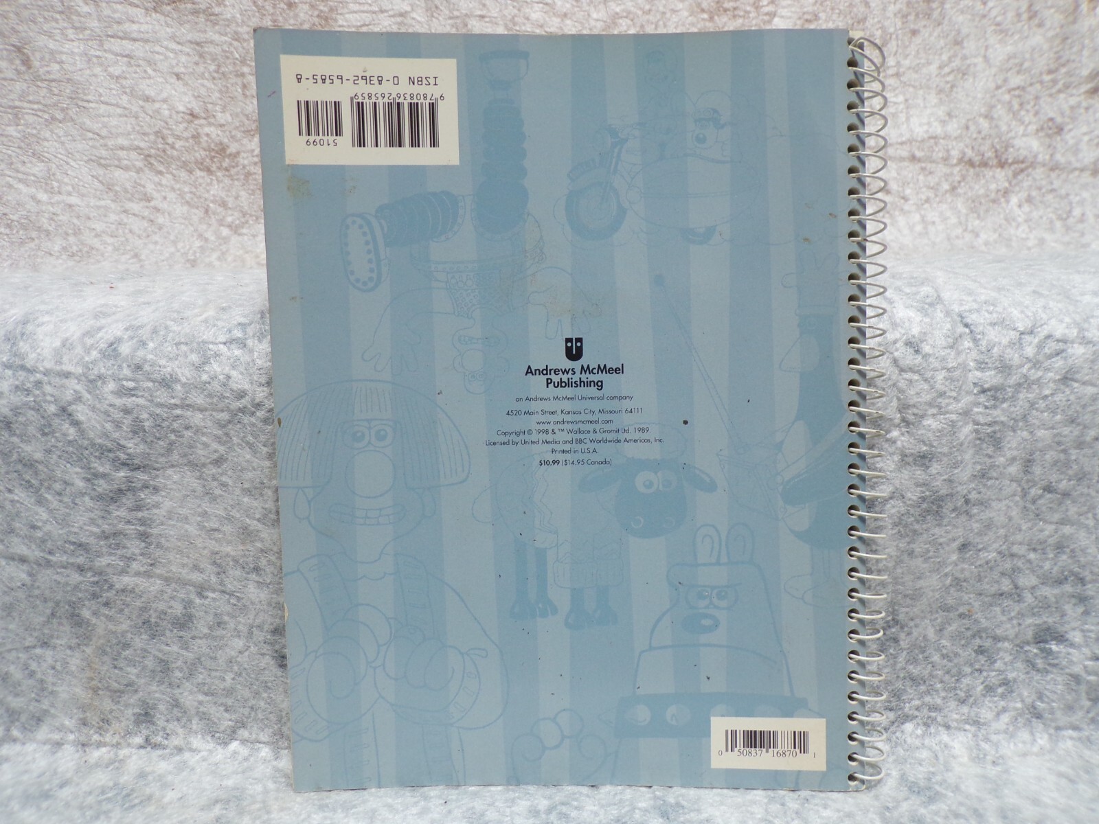 1999 WALLACE AND GROMIT CALENDAR APPOINTMENT BOOK WITH SPIRAL BINDING